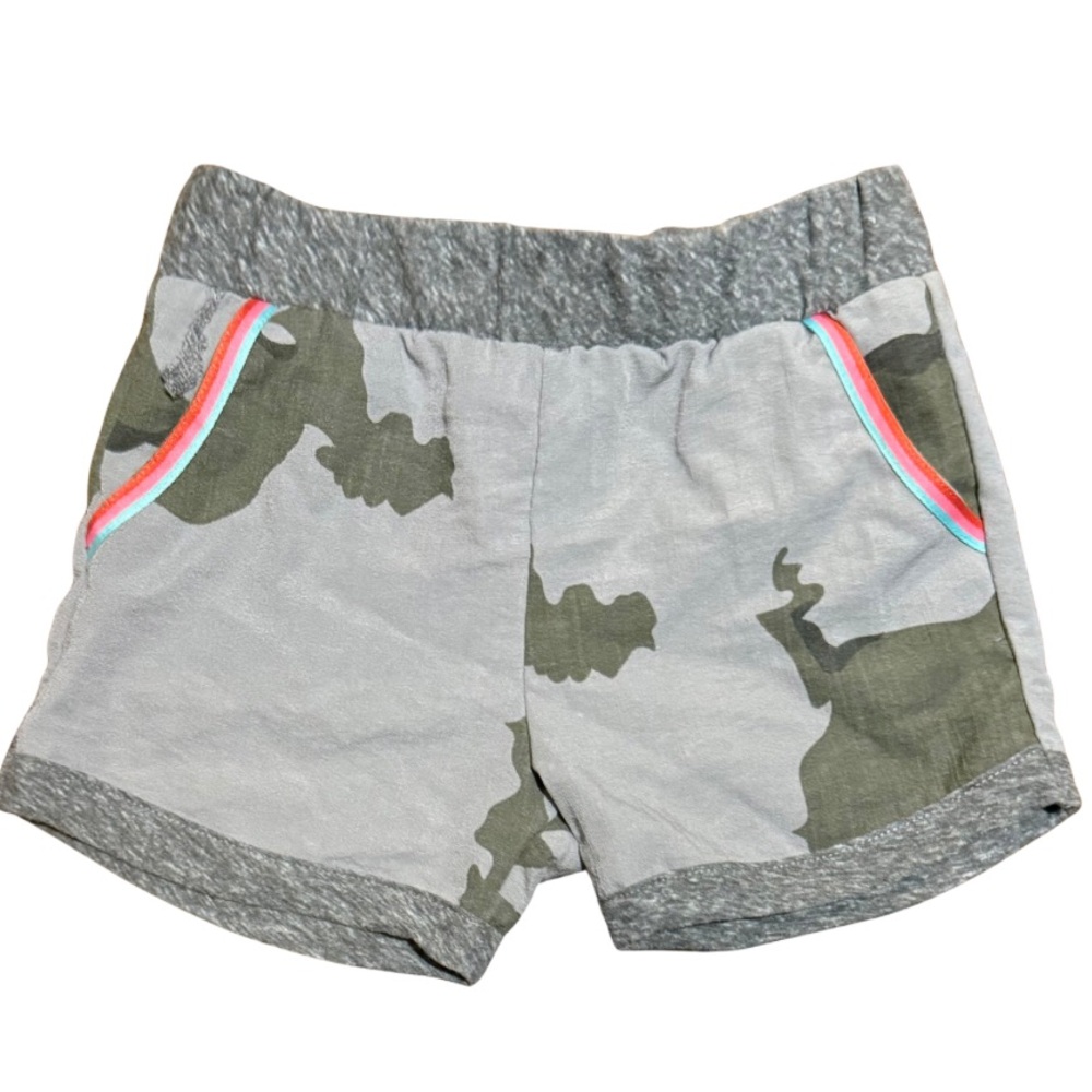 Miki Miette Girls Camo shorts size 6 in like new condition